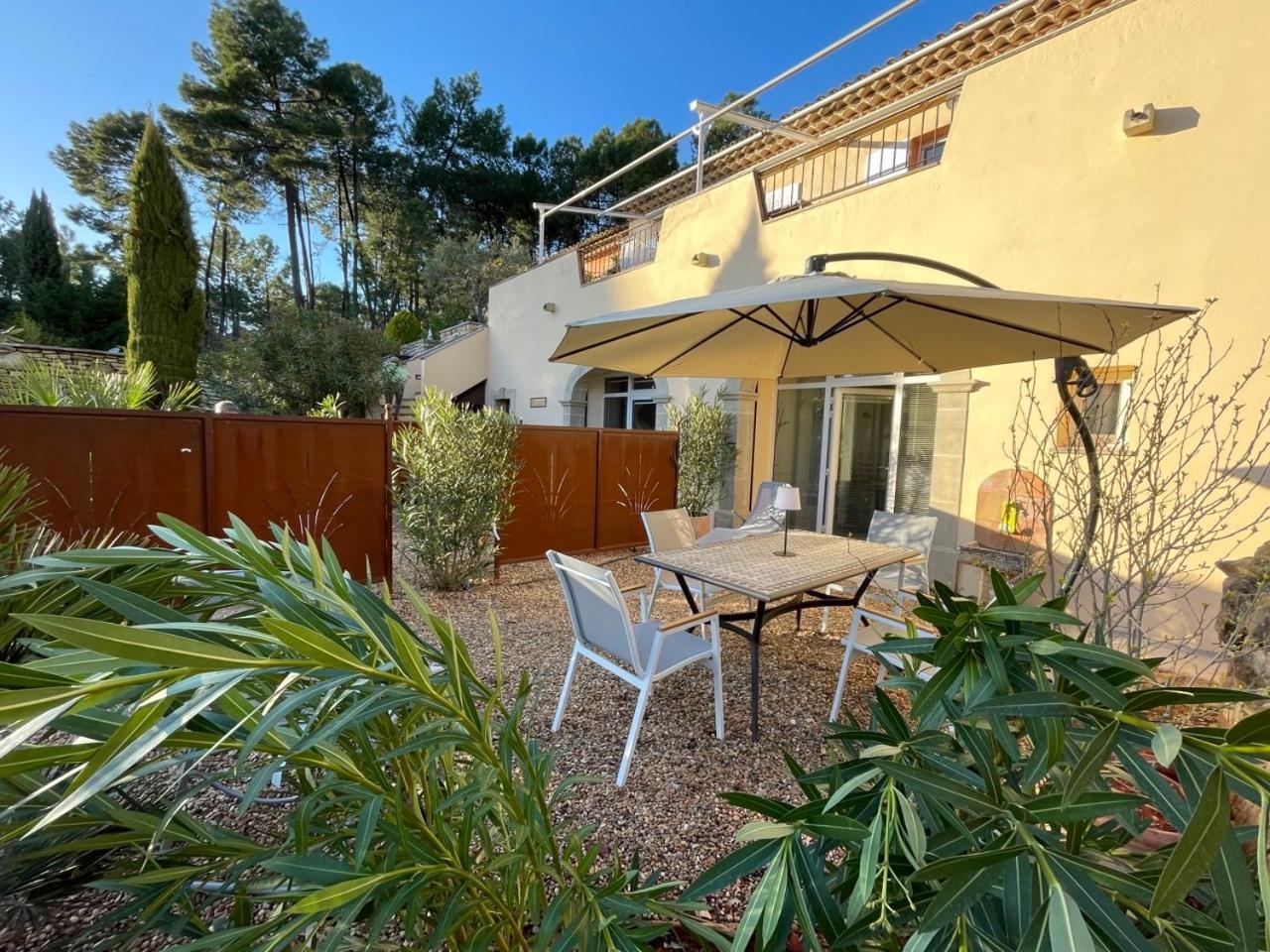 Ferienwohnung O Coeur Des Ocres Roussillon en Isere Exterior foto