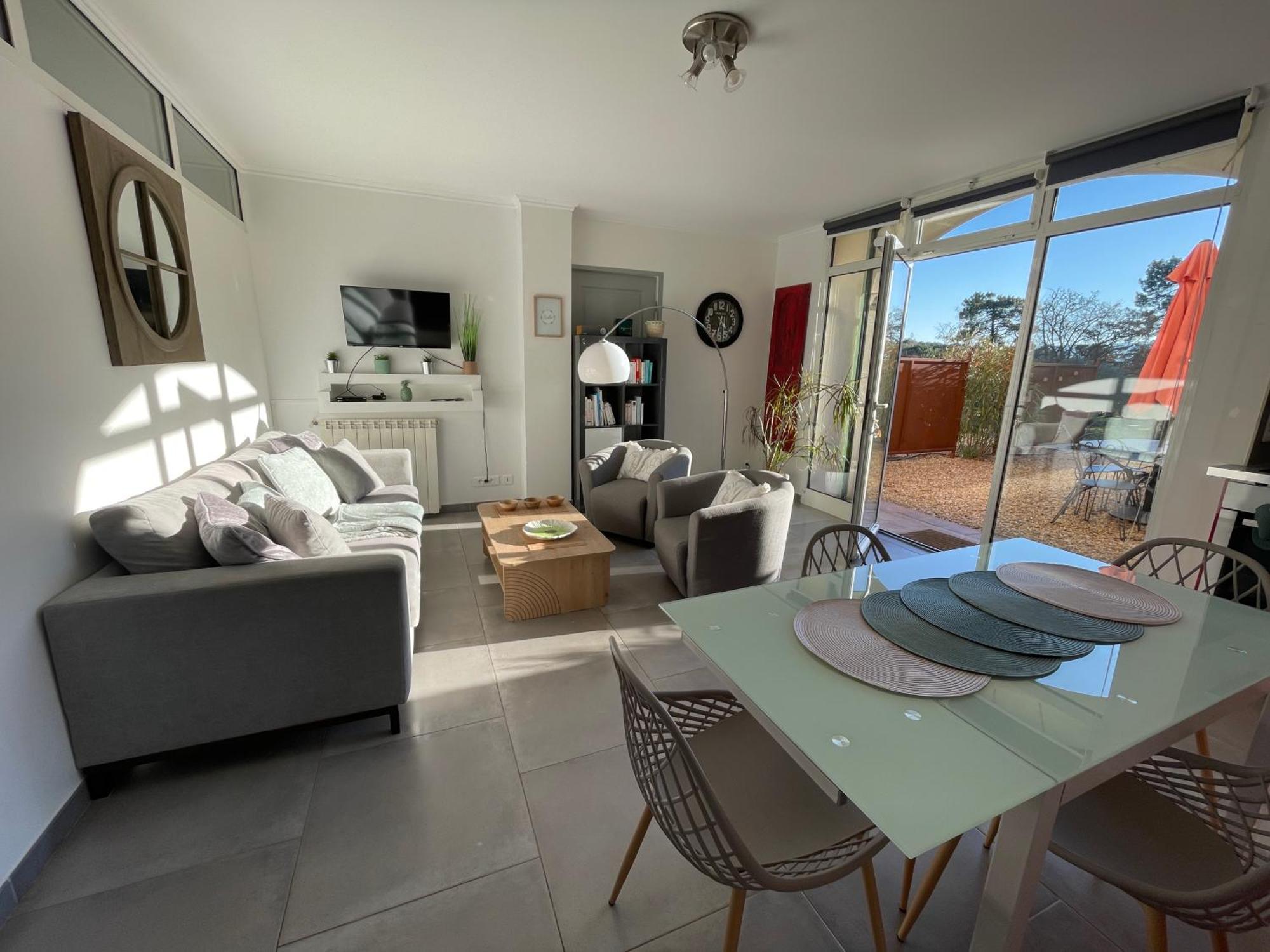 Ferienwohnung O Coeur Des Ocres Roussillon en Isere Exterior foto